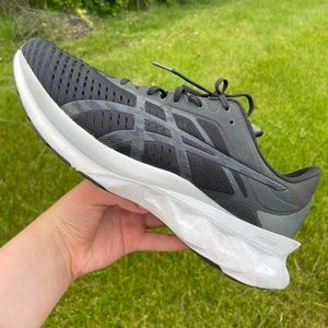Asics Novablast Running Shoes